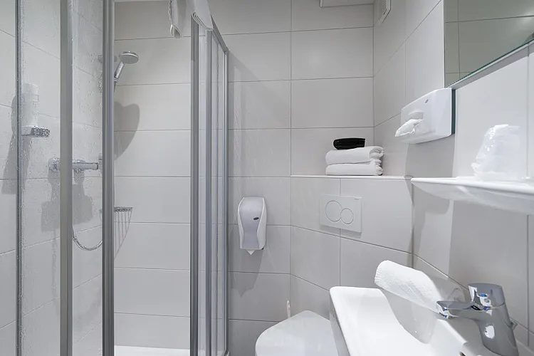 haus_tirol_comfort_doppeltzimmer_zimmer_5_3.jpg